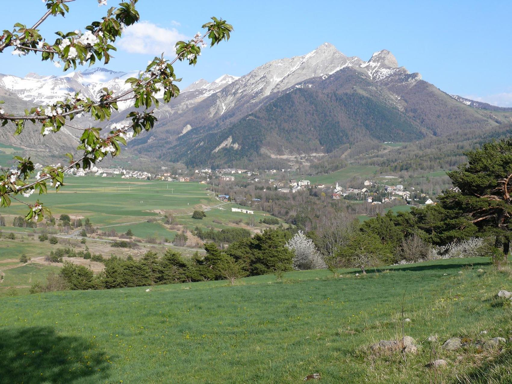 T3 Coquet Et Lumineux Aux Pieds Des Pistes Apartment Ancelle Luaran gambar